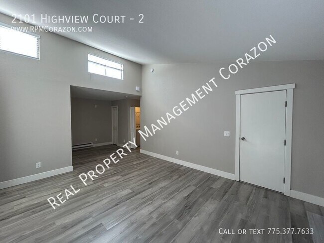 Foto del edificio - 2101 Highview Ct