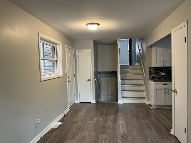 Foto del edificio - 4630 S Honore St