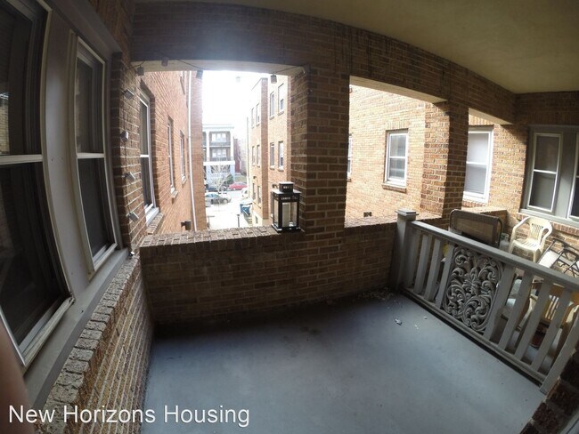 Building Photo - 4419 Walnut St