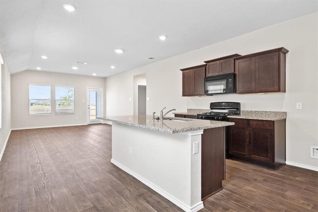 Building Photo - 1320 Wonder World Dr