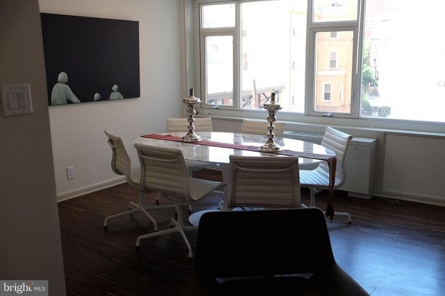 Building Photo - 1545 18th St NW