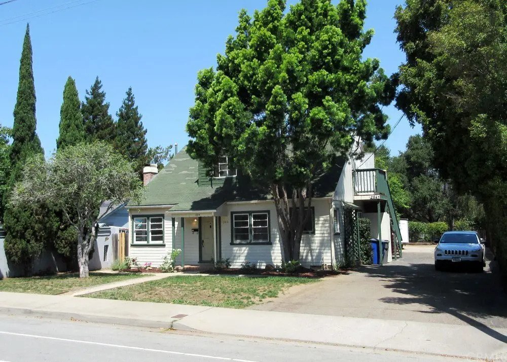 Primary Photo - 284 Foothill Blvd