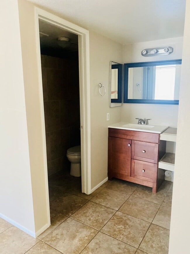 Building Photo - Great Location in Mesa