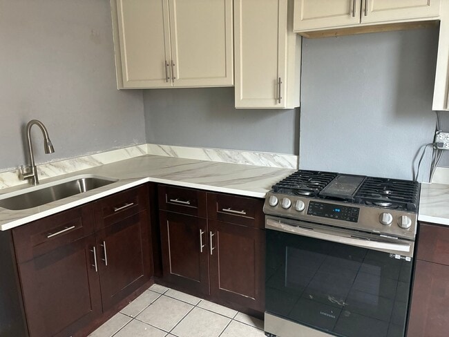 Building Photo - 3019 Ashlyn St