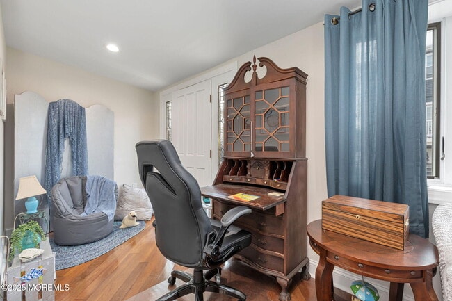 Building Photo - 49 Sea Drift Ave