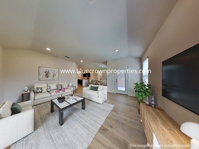 Building Photo - 2808 Jasmine Dr