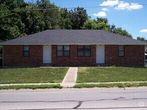 Building Photo - 409 N Ridgeview Dr