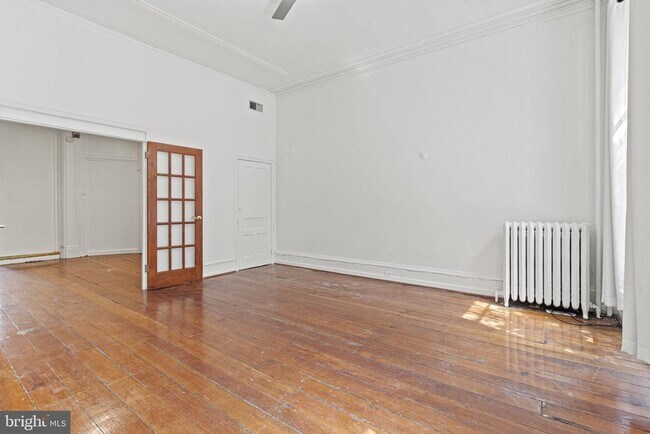 Foto del edificio - 328 S 15th St