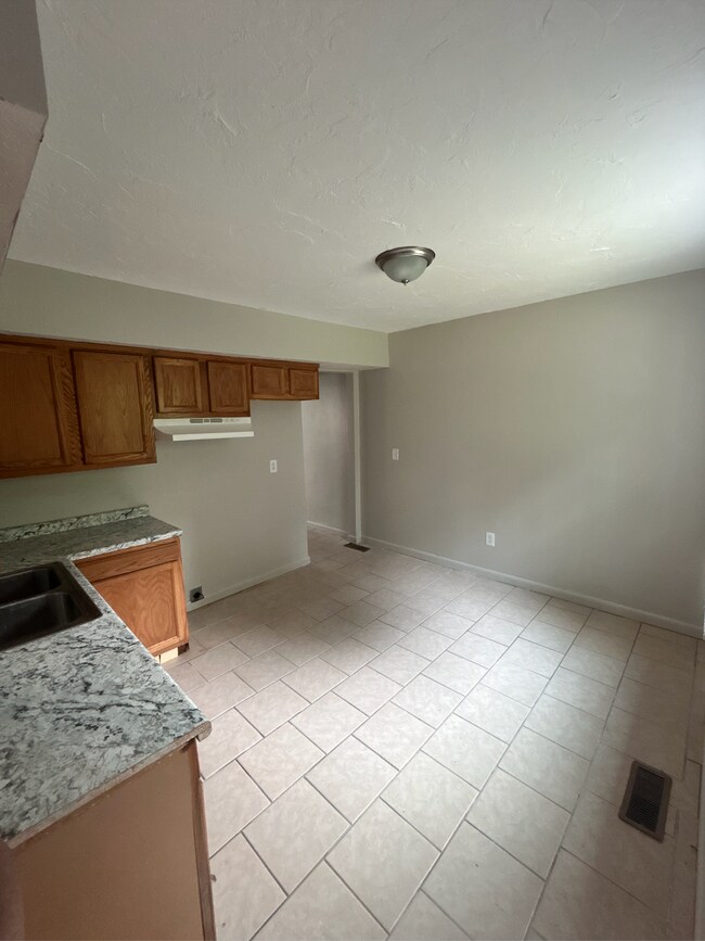 Foto del edificio - 2206 W 23rd St