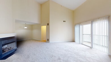 Interior Photo - 20 Lambourne