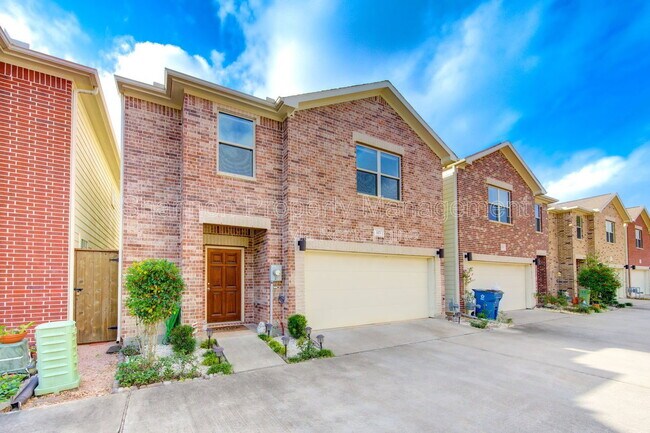 Photo - 3707 Main Poplar Dr Townhome