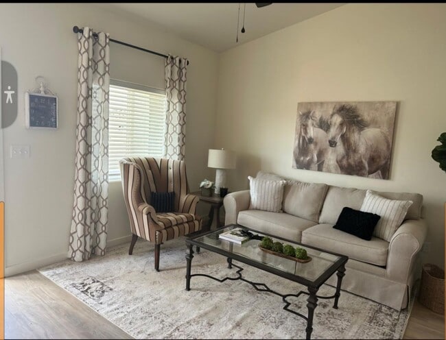 Living room - 8412 Frankie Lou St