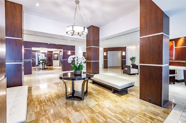 Foto del edificio - 2451 Brickell Ave