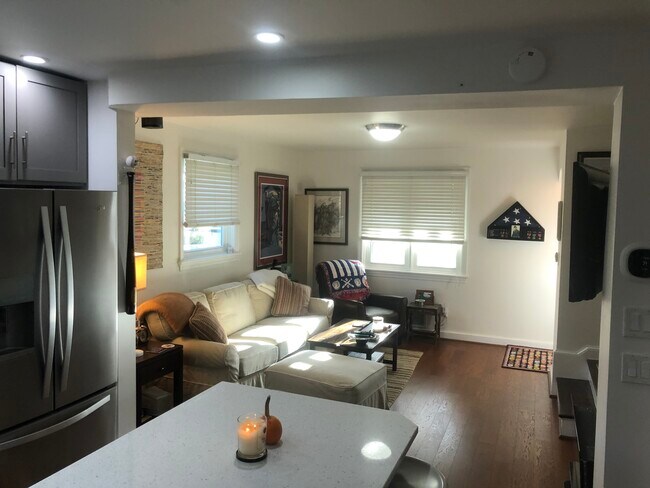 Foto del edificio - 238 Wesmond Dr