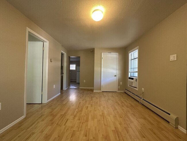 Foto del edificio - 720 E Colorado Ave