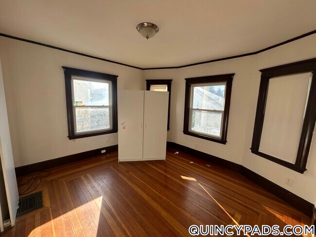 Building Photo - 36 Summer St