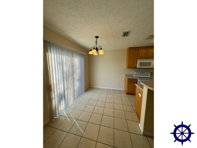 Building Photo - 1307 Hwy 390