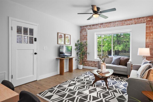 Foto del edificio - 5303 Bancroft Ave