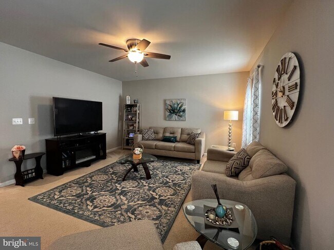 Building Photo - 12 Liberty Knolls Dr