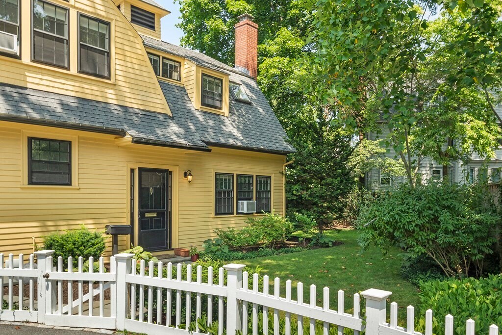 Foto principal - 117 Brattle St