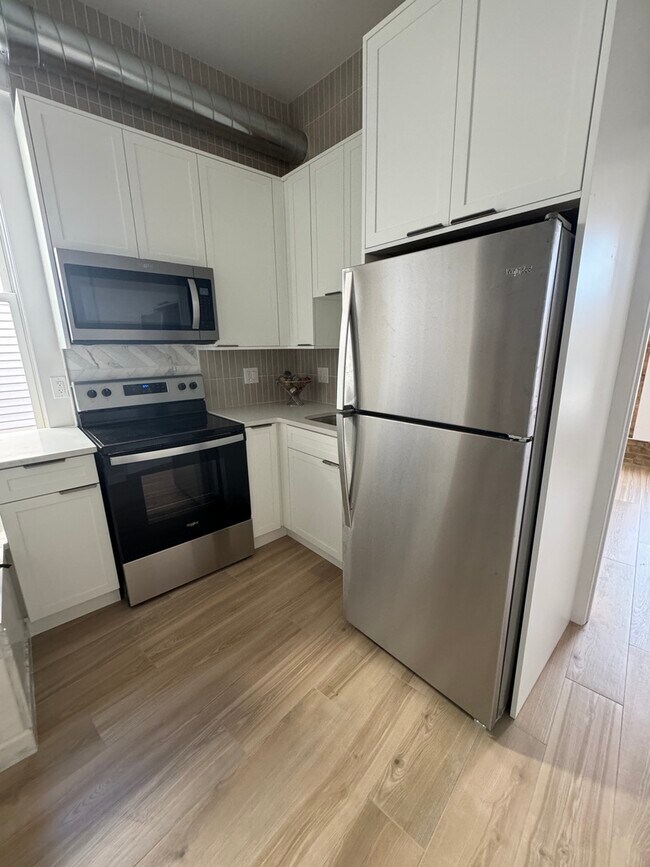 Foto del edificio - 601 Green Bay Rd