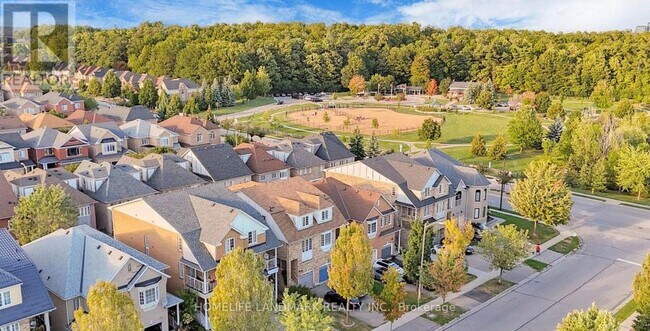 Building Photo - 216 Maple Sugar Ln