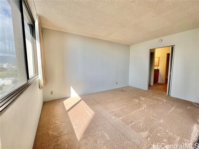 Building Photo - 1255 Nuuanu Ave