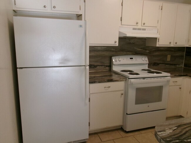 Building Photo - 1116 NW 52nd Cir