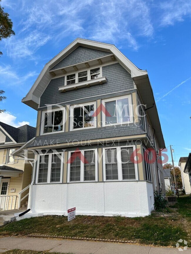 Building Photo - 641 S Dakota Ave