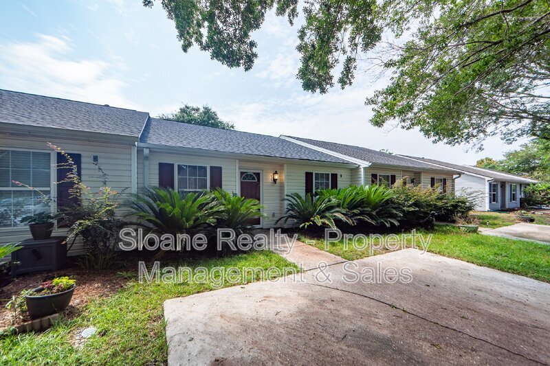 Primary Photo - 1421 Amanda Park Ln