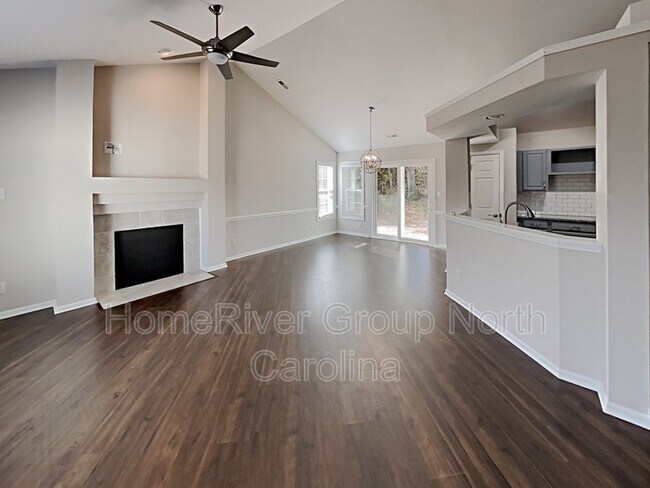 Building Photo - 11625 Borchetta Dr