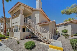 Building Photo - 913 Falconhead Ln