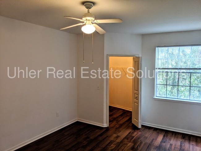 Building Photo - Great 2/2 Condo at Jade at Tampa Palms