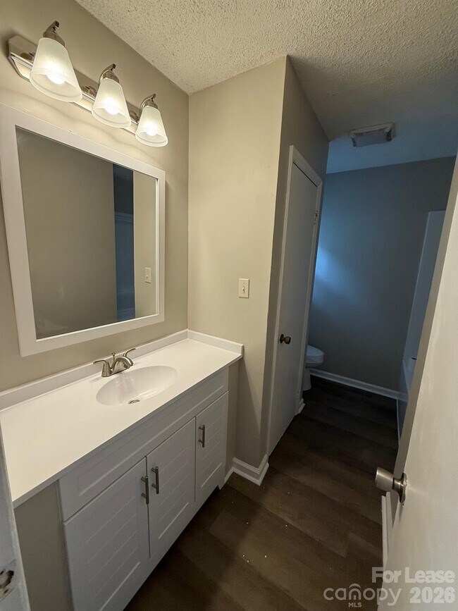 Building Photo - 9413 Split Rail Ln