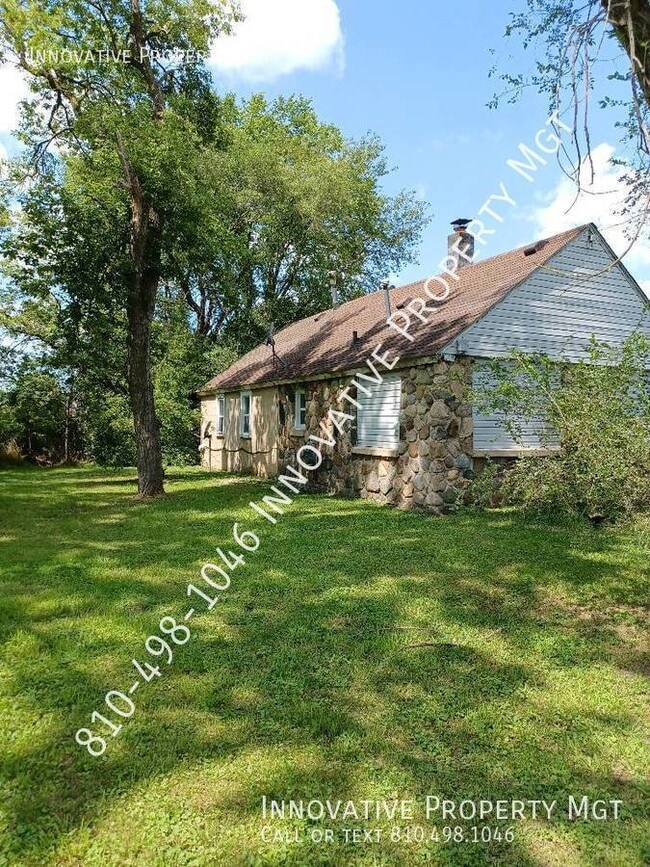 Foto del edificio - 3042 Leta Ave