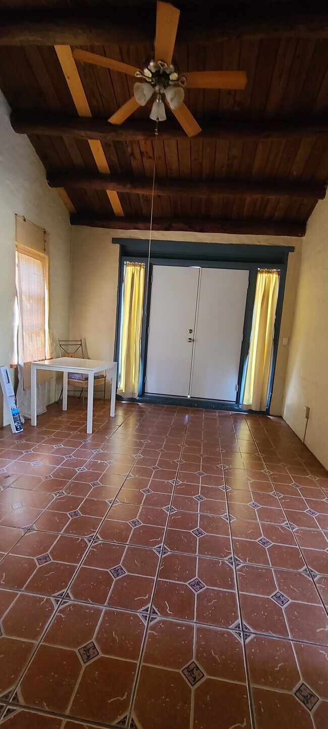 casa - 211 W Fray St