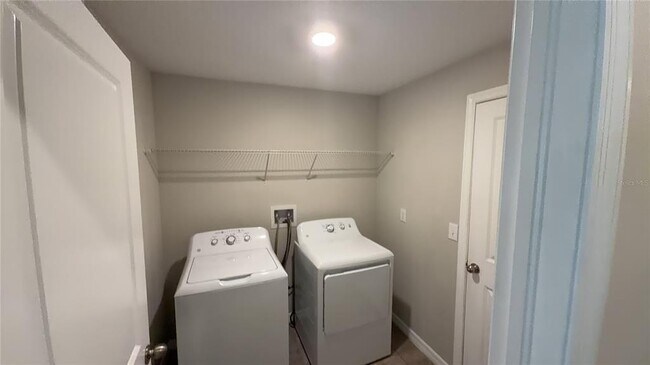 Foto del edificio - 7419 Rosy Periwinkle Ct