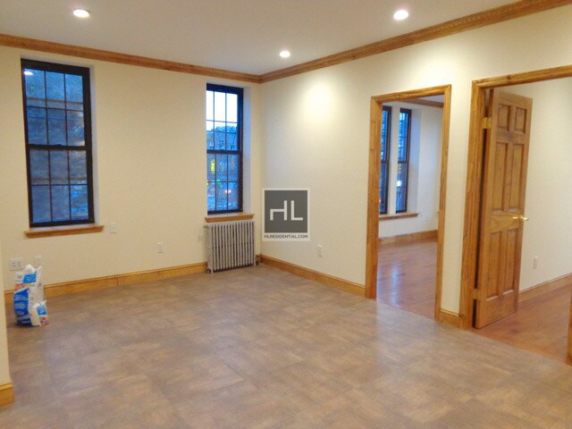 Building Photo - 463 64th St