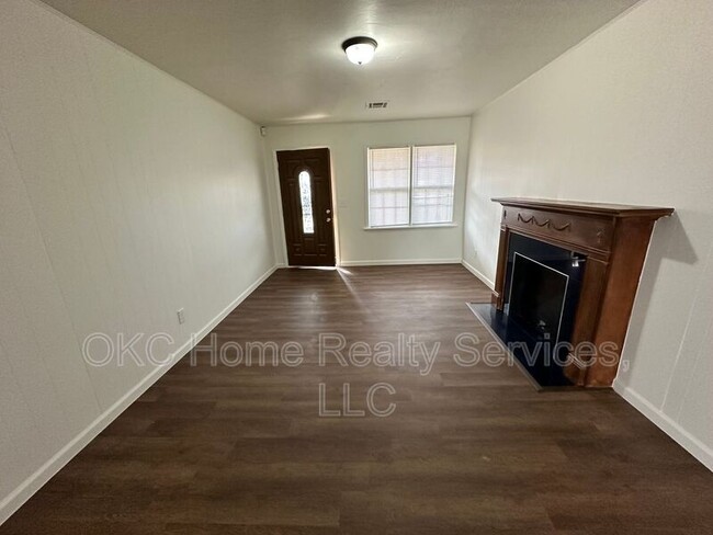 Foto del edificio - 2213 E Madison St