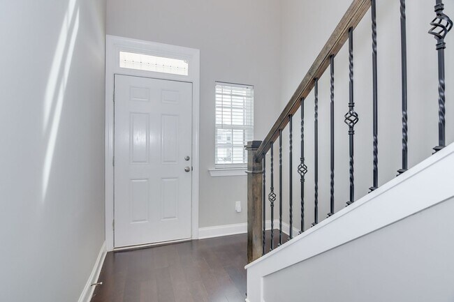 Foto del edificio - 473 Brantley Cove Cir