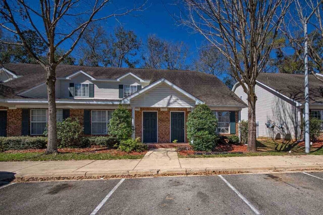 Primary Photo - 2738 W Tharpe St 1406