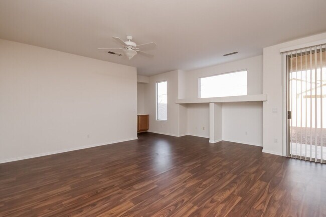 Foto del edificio - 8318 W Mohave St
