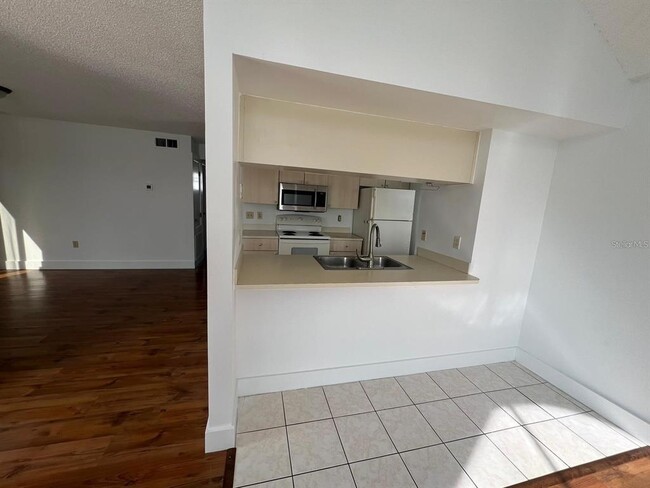Building Photo - 3127 W Fox Squirrel Dr