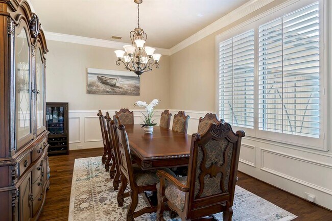 Building Photo - 6204 Metz St