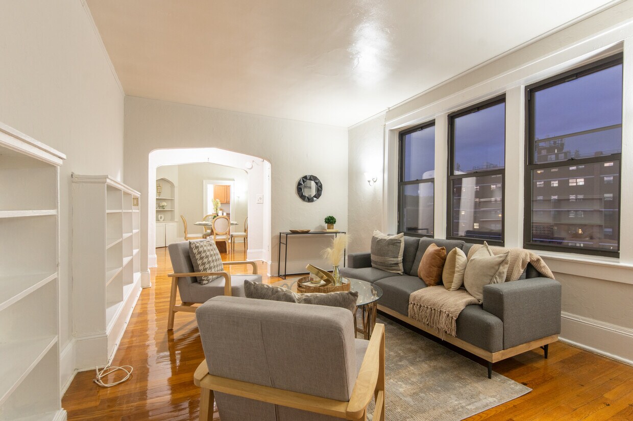 Foto principal - Randolph Manor Apartments
