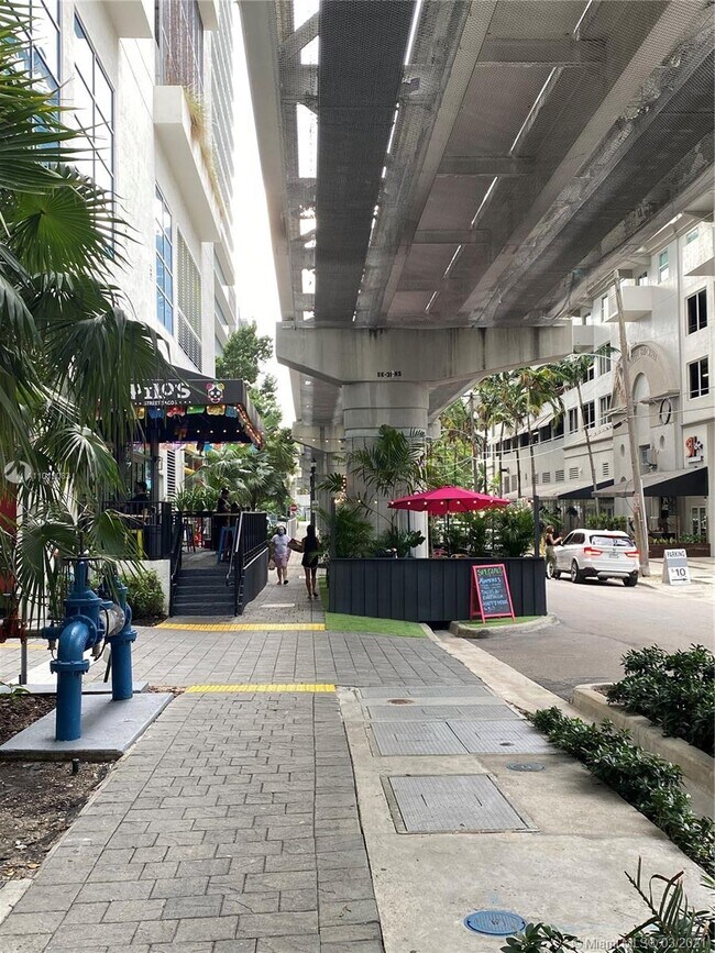 Building Photo - 1100 S Miami Ave