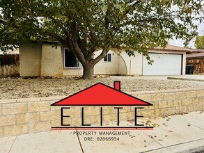 Building Photo - 1029 Las Cruces Ave