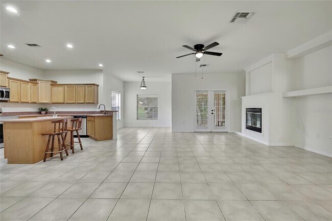 Foto del edificio - 12052 Jade Ave