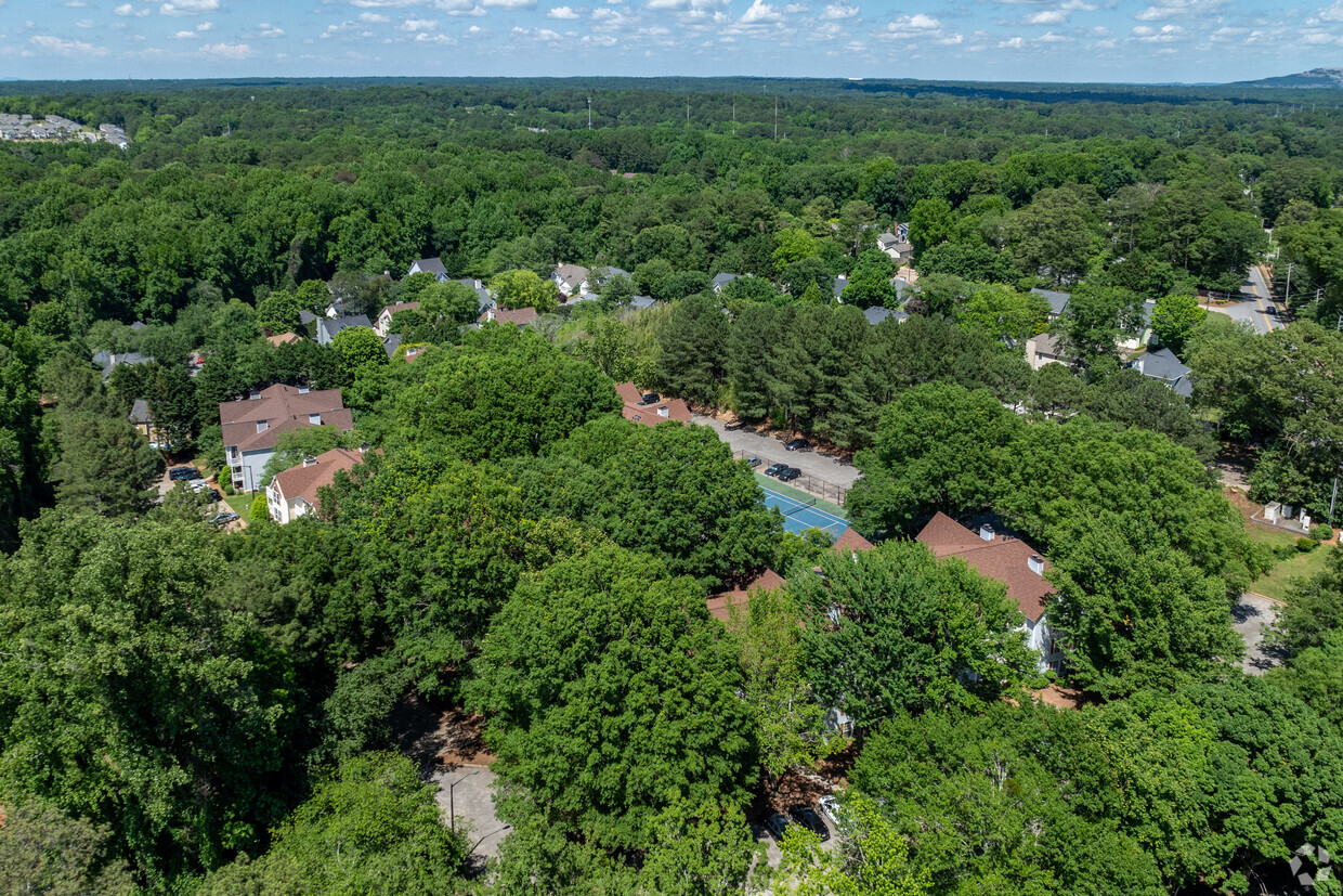 Context - Rockbridge Park Condominiums