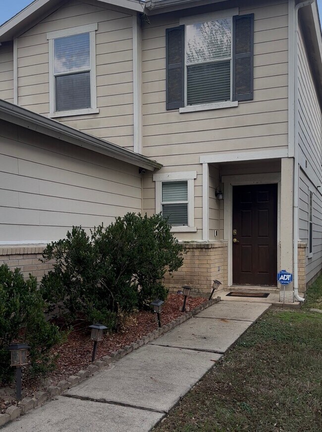 Building Photo - 2943 Latch Ln